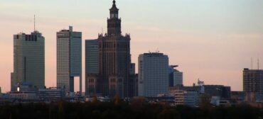 Porównywarki ubezpieczeń w Polsce. Czym są? Na czym zarabiają?