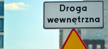 Stłuczka na drodze wewnętrznej - co robić?