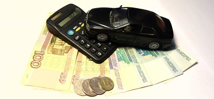 Średnie ceny OC wreszcie idą w dół. Wciąż jednak płacimy więcej, niż rok temu
